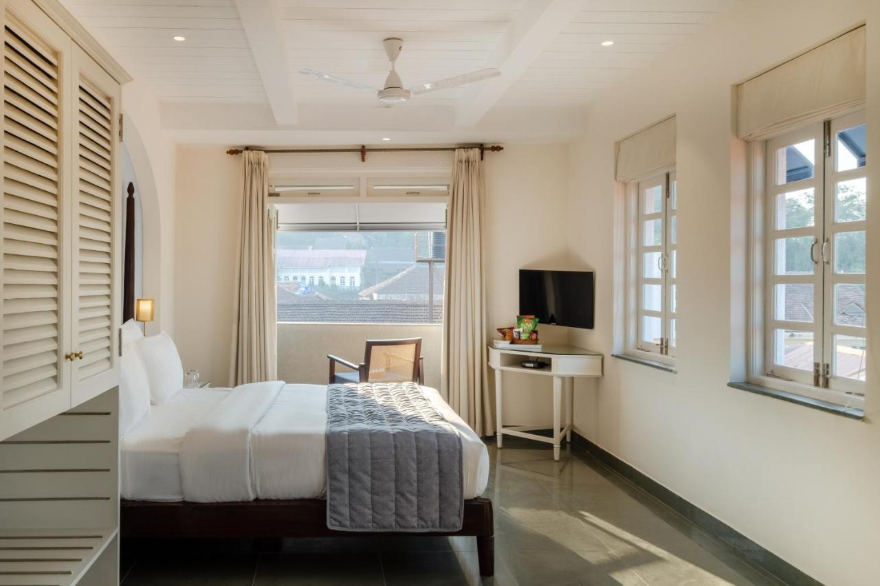O Pierre - Fontainhas Hotell Panaji Eksteriør bilde